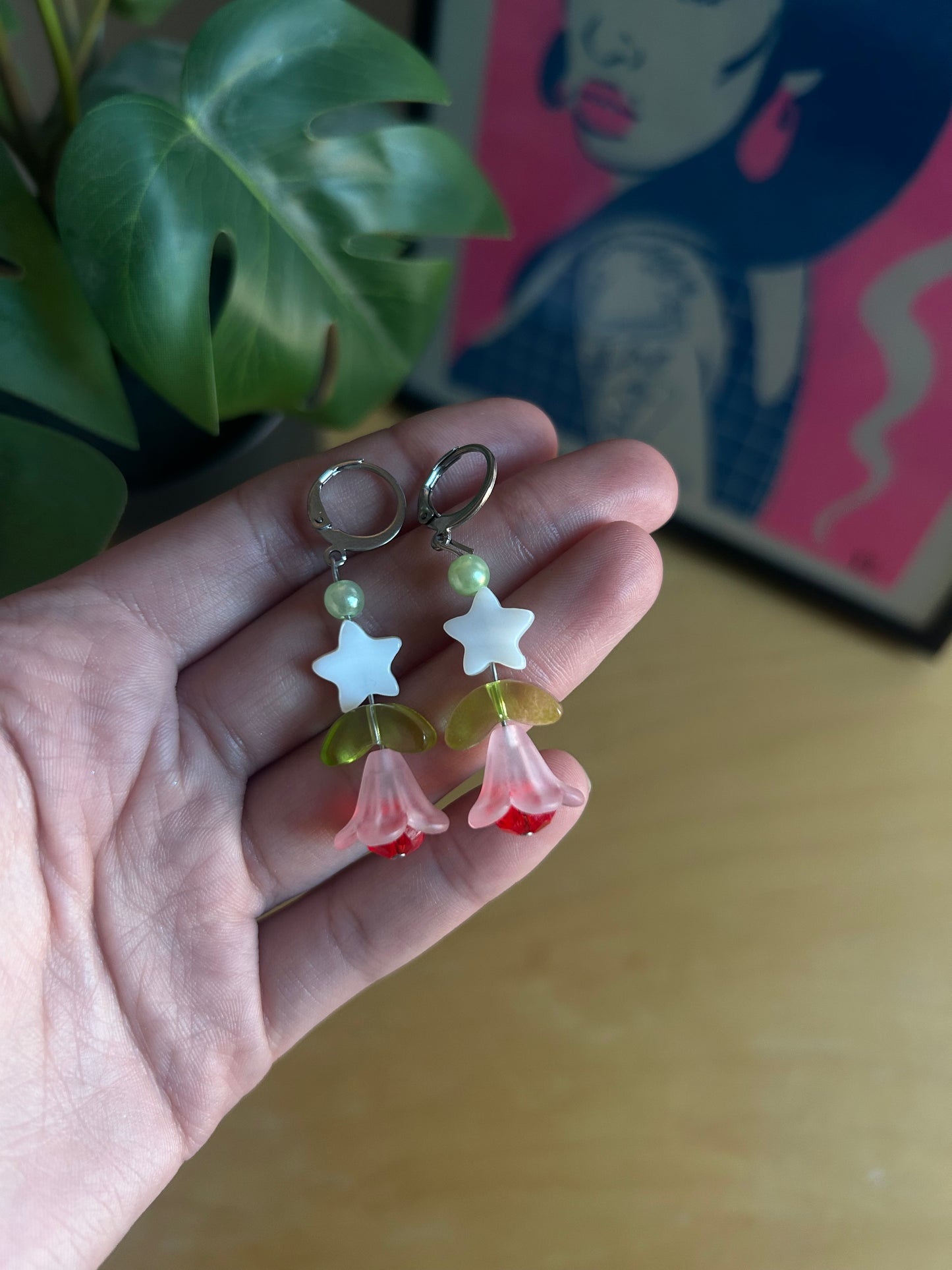 Cute Floral Star Huggies Earrings